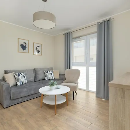 Apartment Jasny Sun Seasons 24 Z Umeblowanym Balkonem I Parkingiem By Renters