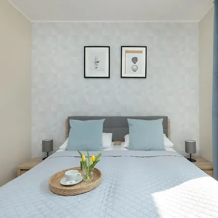 Apartment Jasny Sun Seasons 24 Z Umeblowanym Balkonem I Parkingiem By Renters Ustronie Morskie