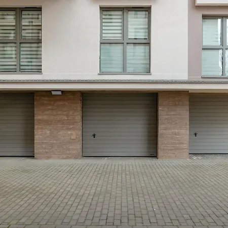 Jasny Sun Seasons 24 Z Umeblowanym Balkonem I Parkingiem By Renters Appartamento
